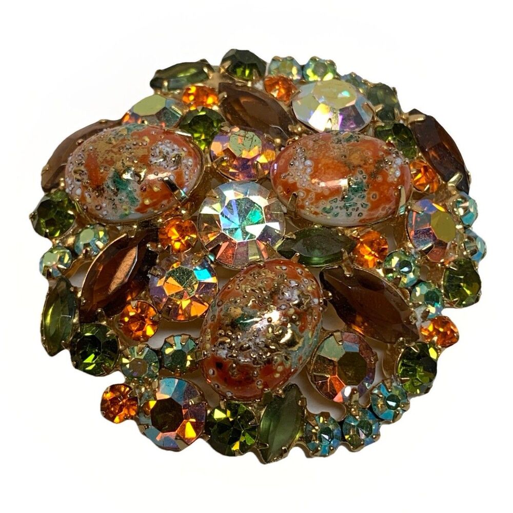 1964 Juliana D&E Gold Tone Coral Stippled Cabs Easter Egg Rhinestone Brooch Book
